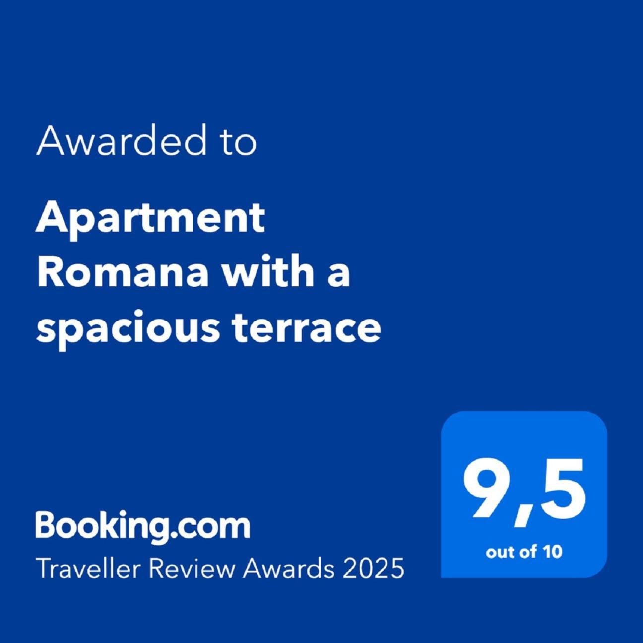 Apartment Romana With A Spacious Terrace Split Exteriér fotografie